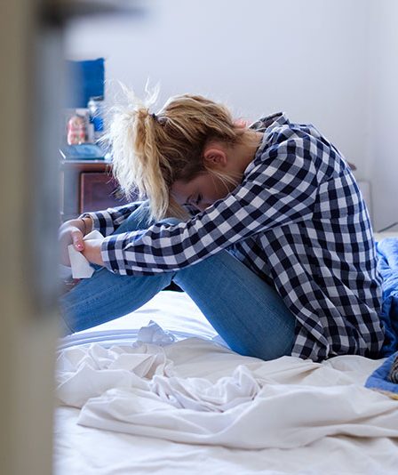 Quelles sont les causes de la crise d'adolescence tardive ?